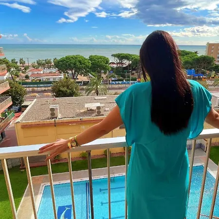 Apartamento Con Piscina En Apartment